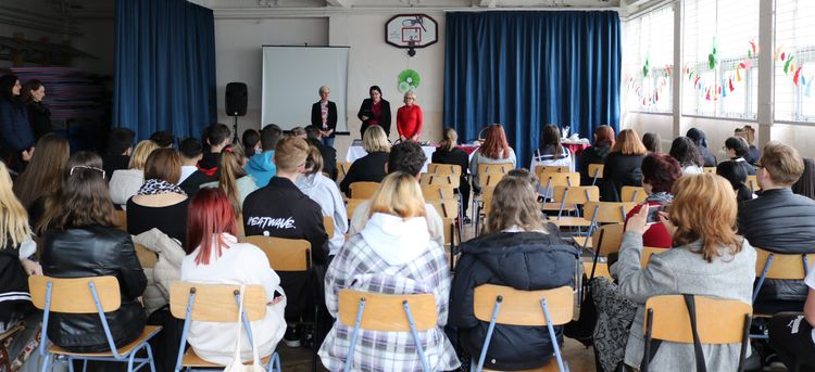 „Easter Season” húsvéti angol nyelvi csapatverseny a Szent Lőrincben
